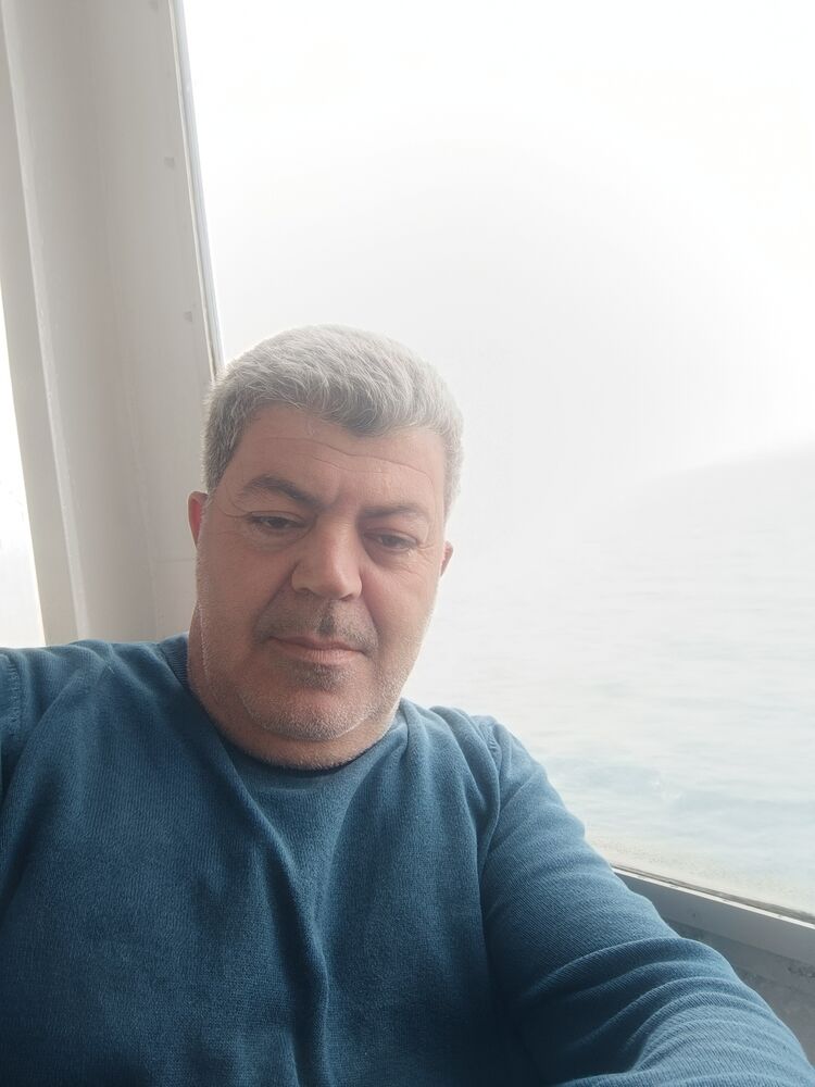  50285456  Burak, 50 ,    