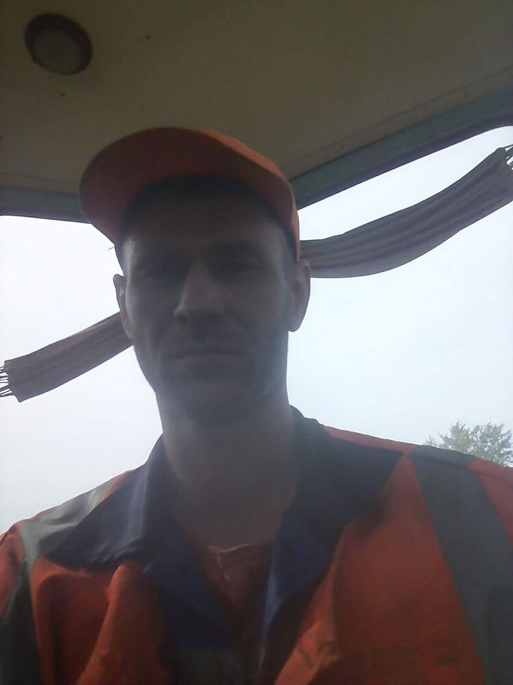  --,   , 37 ,   