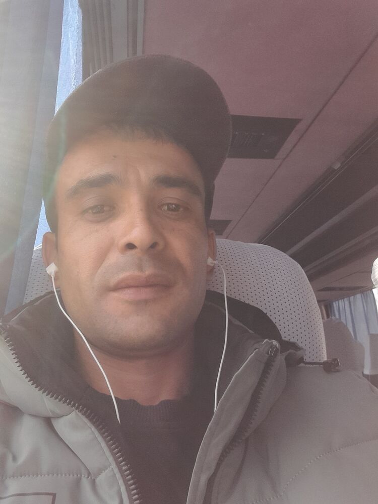  -,   Bek, 37 ,   ,   
