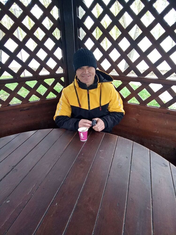  39638426  Andrj, 40 ,    