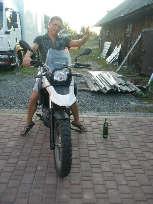  5836716  , 40 ,    