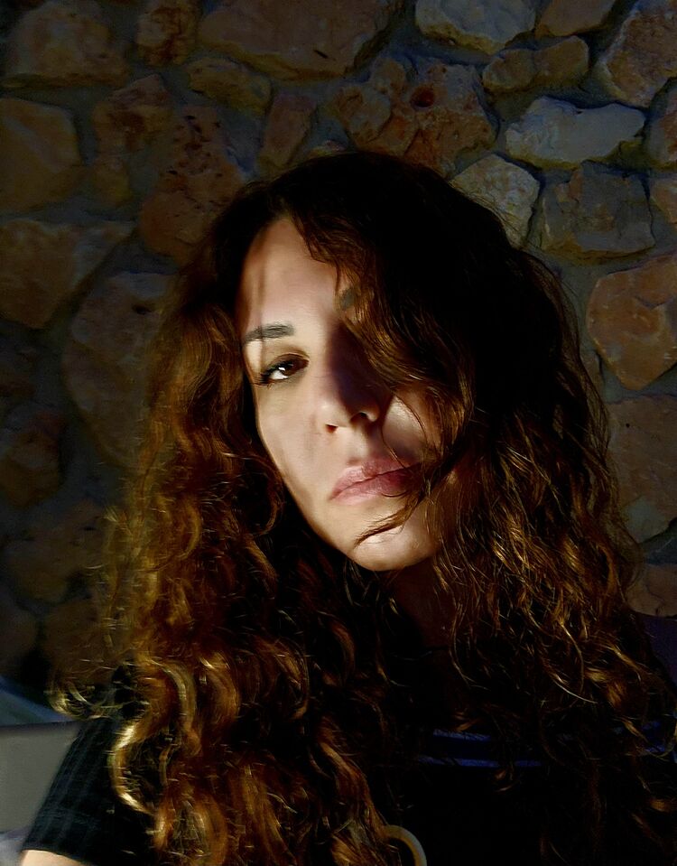  40567026  Alisa, 41 ,    