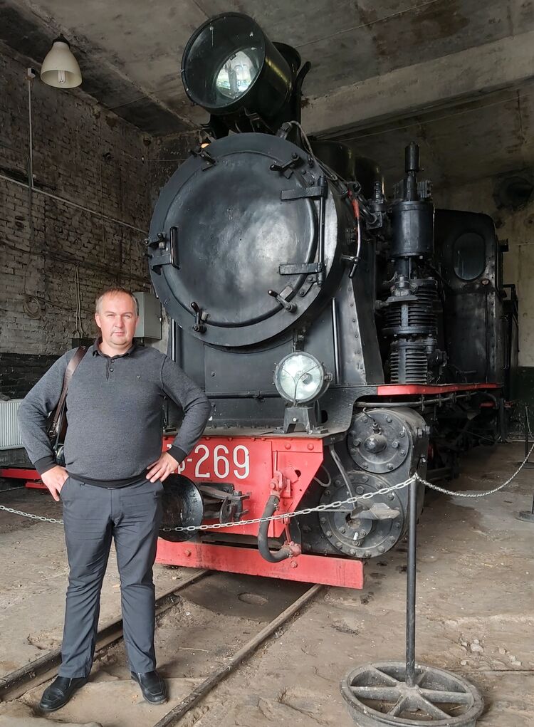  43021776  , 46 ,    