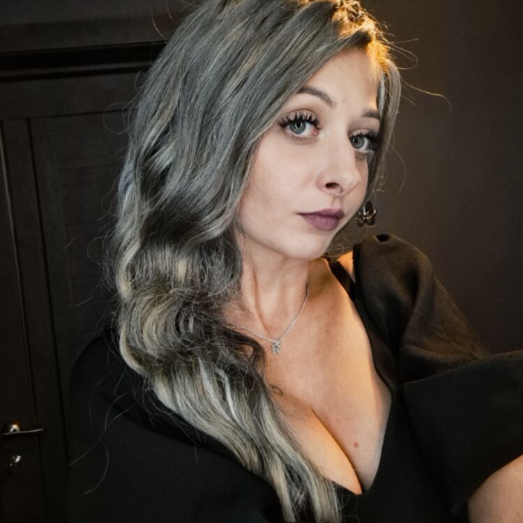  46283836  Ksenia, 28 ,    