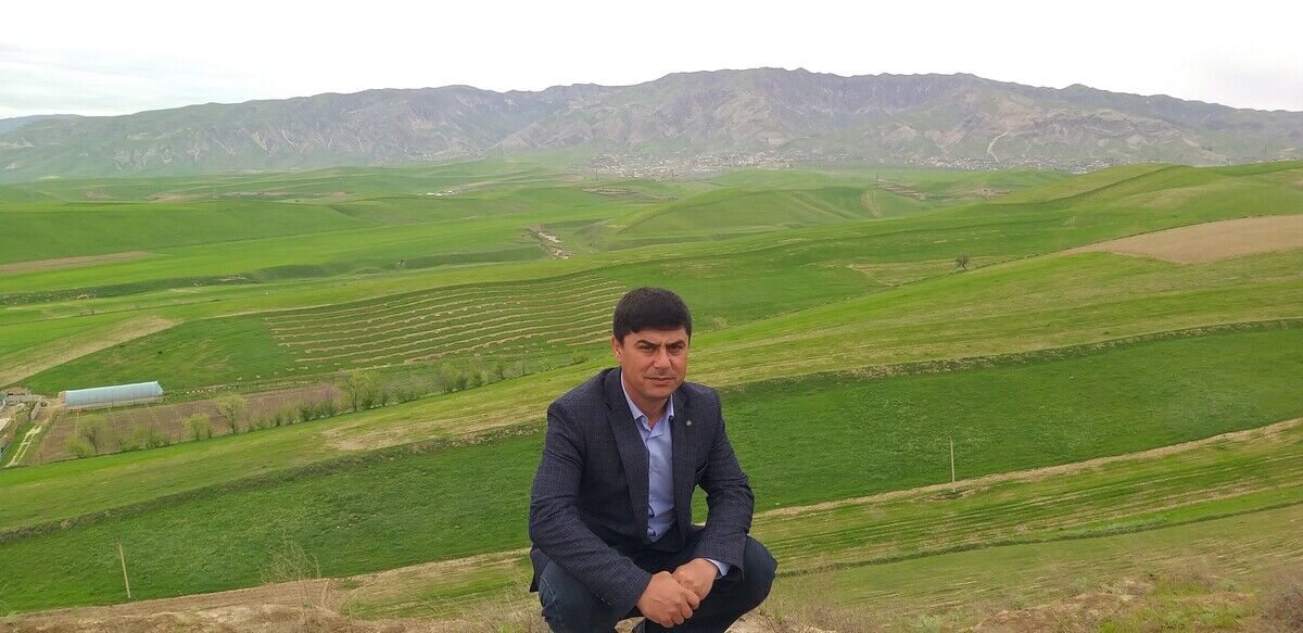 20978266  Firdavs, 36 ,    