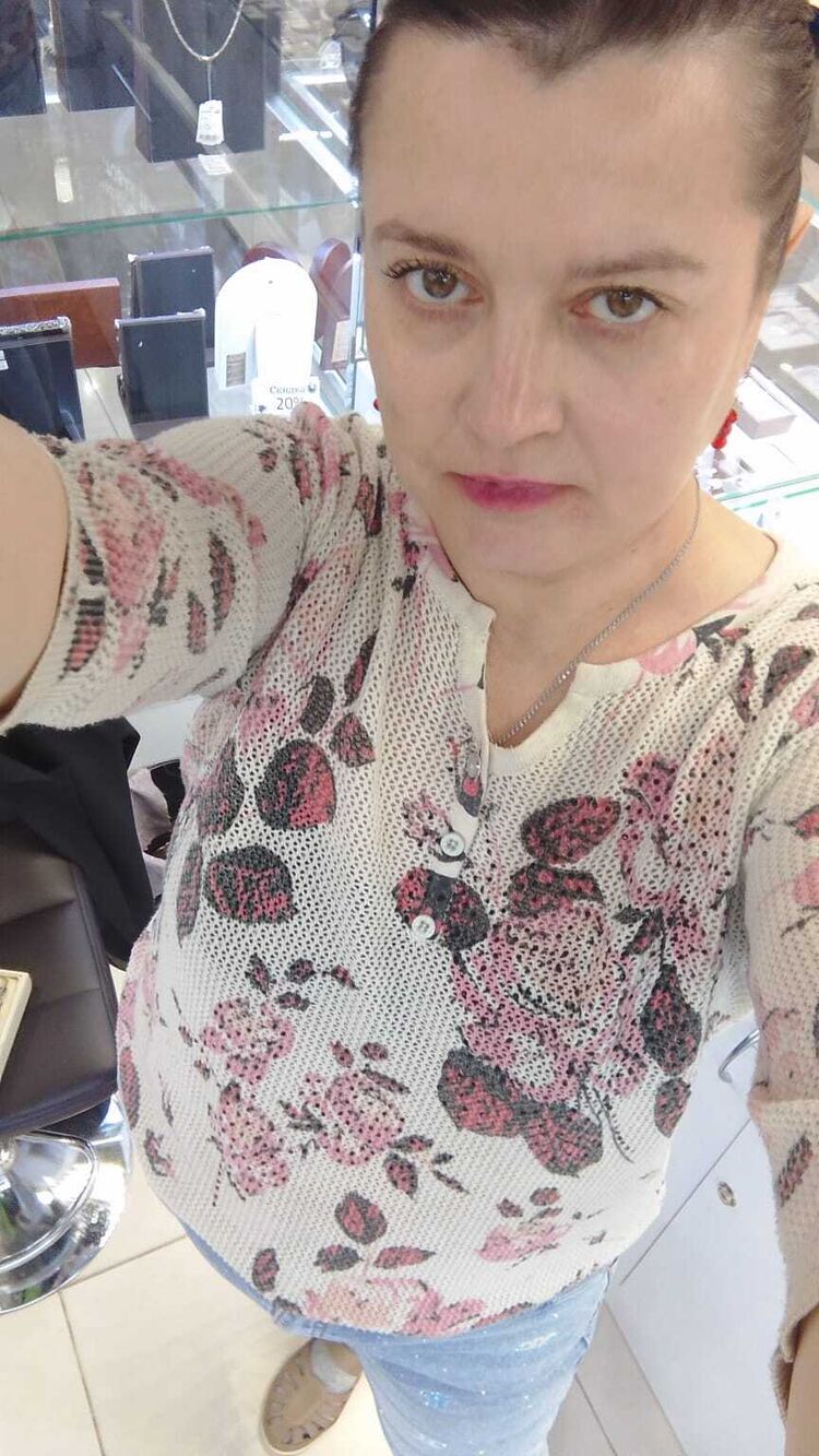  53776826  Valentina, 49 ,     