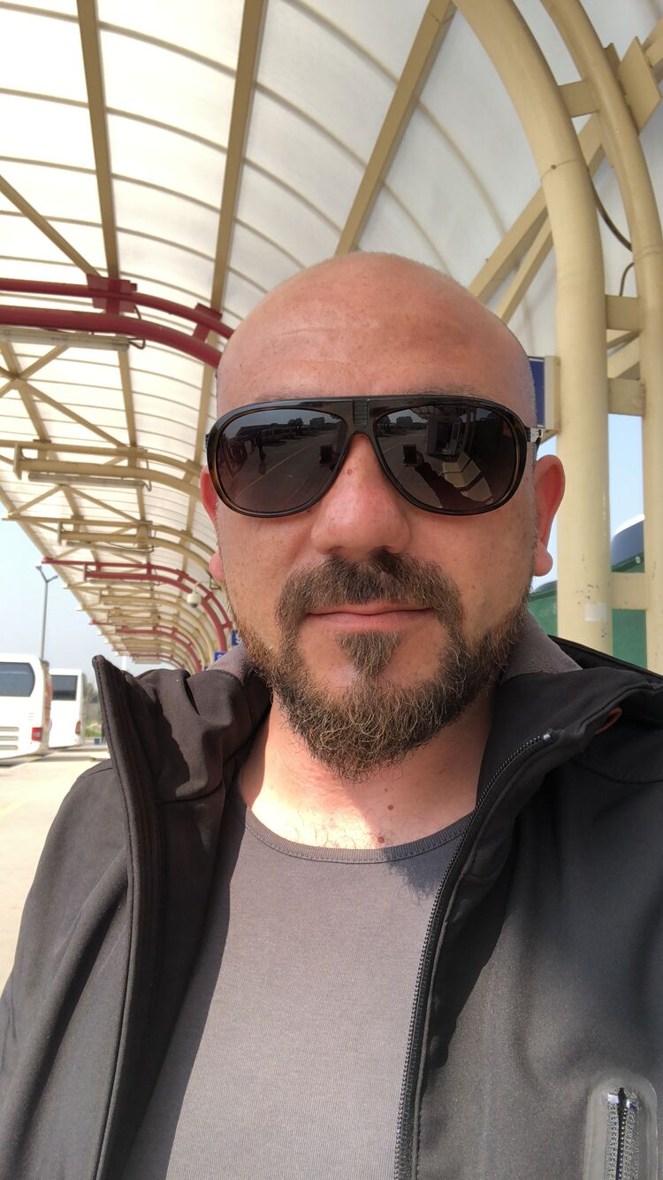  Soho,   Kaan, 37 ,   ,   
