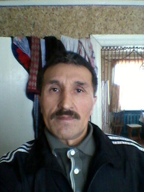  10273956  Alexander, 54 ,     