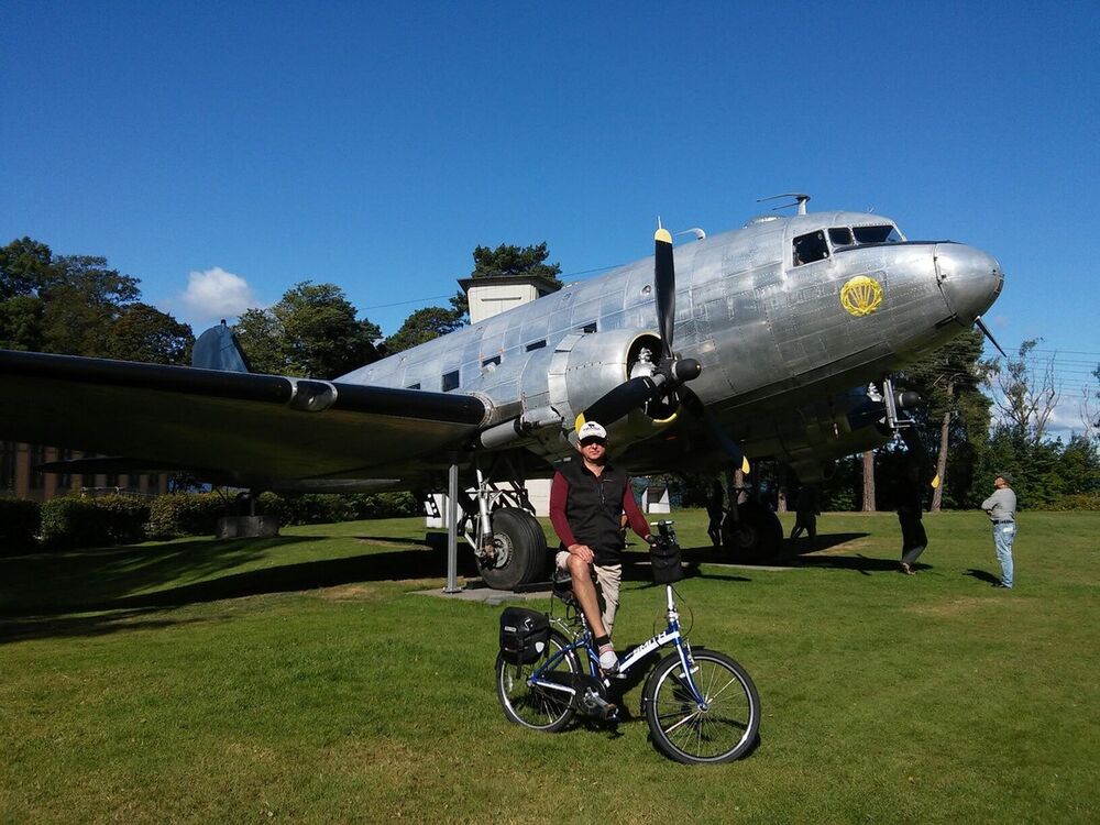  8598706  , 56 ,    -