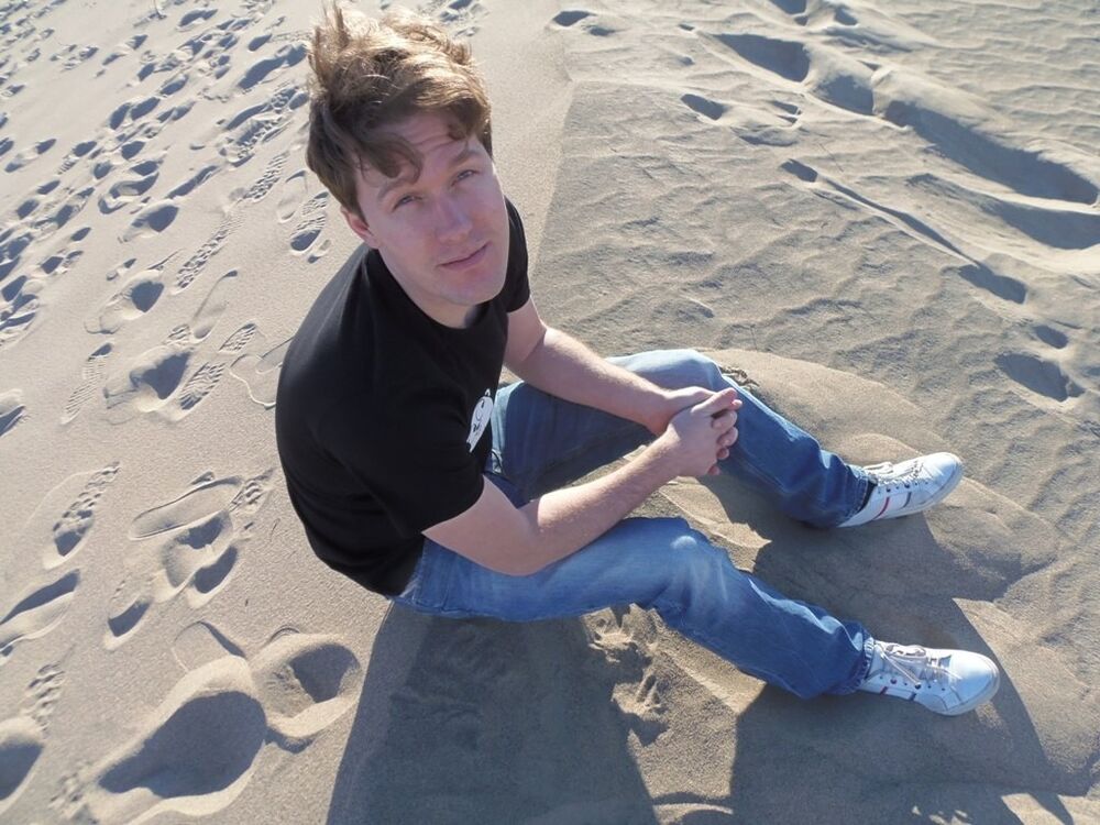  9027416  Andrey, 37 ,    