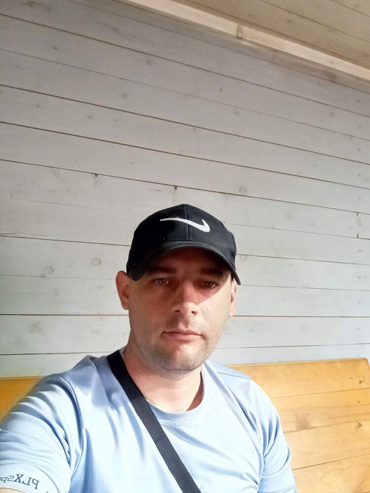  ,   Viktor, 33 ,   ,   , c 