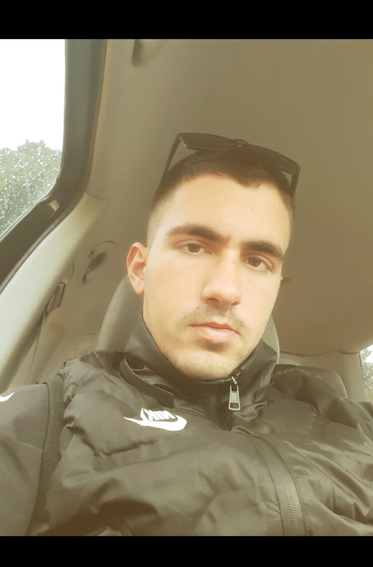  53489856  Mandou, 26 ,    