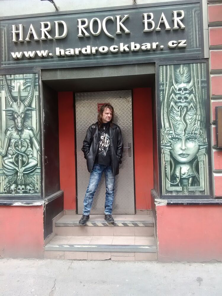  16342196  Sergej, 42 ,    -