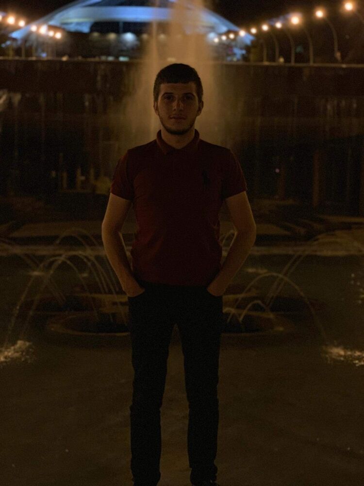  ,   Narek, 25 ,   ,   , c 