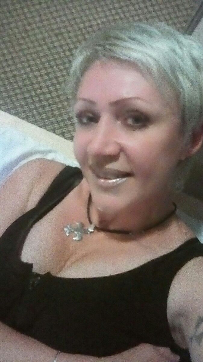  17964866  Sveta, 48 ,    