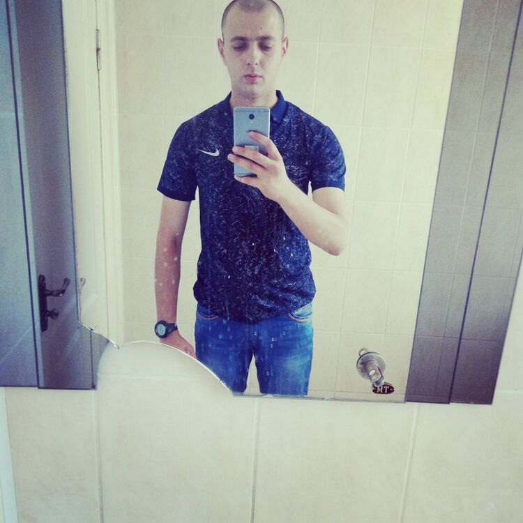  13677156  , 30 ,    