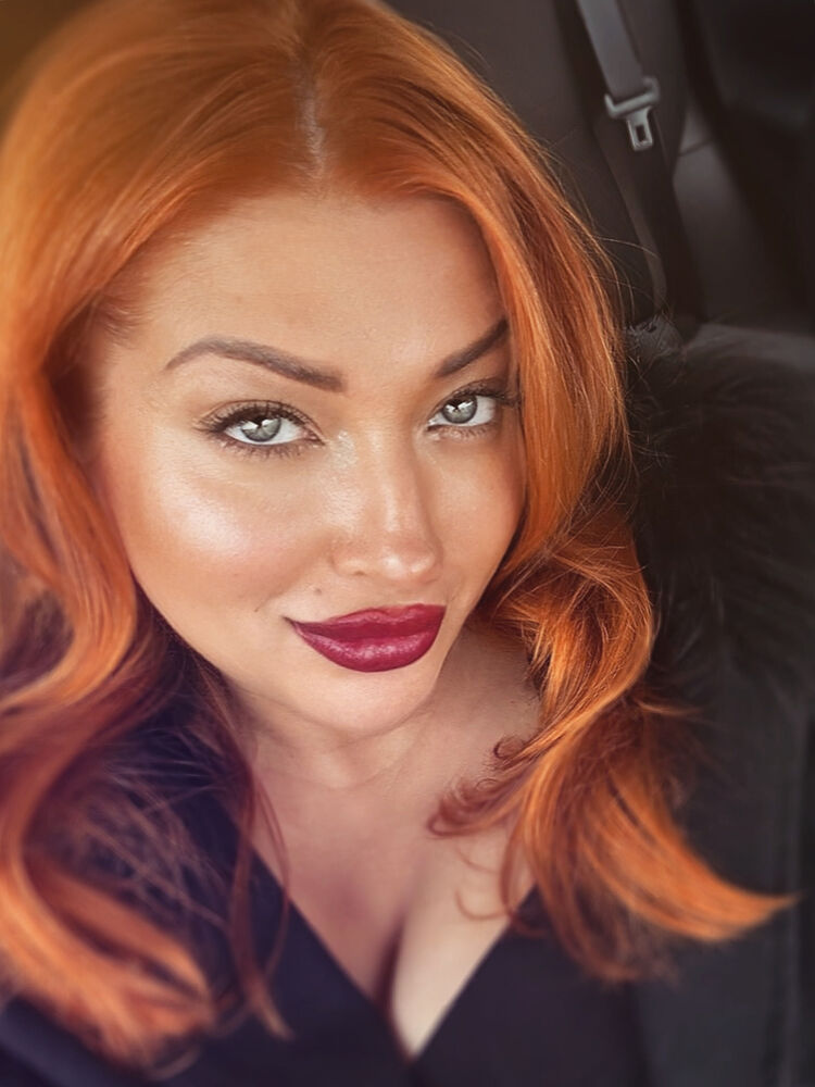  54315836  Tatiana, 44 ,    