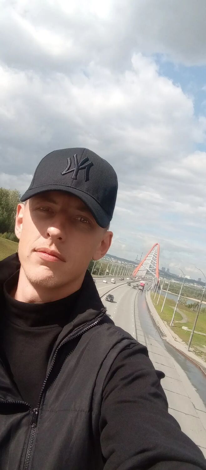  ,   Konstantin, 32 ,   ,   , c , 