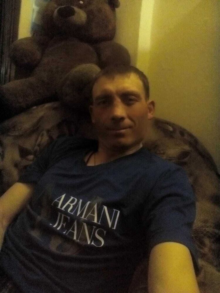  43076676  , 42 ,    