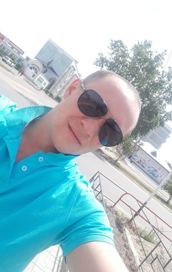  16126736  Anton, 41 ,    