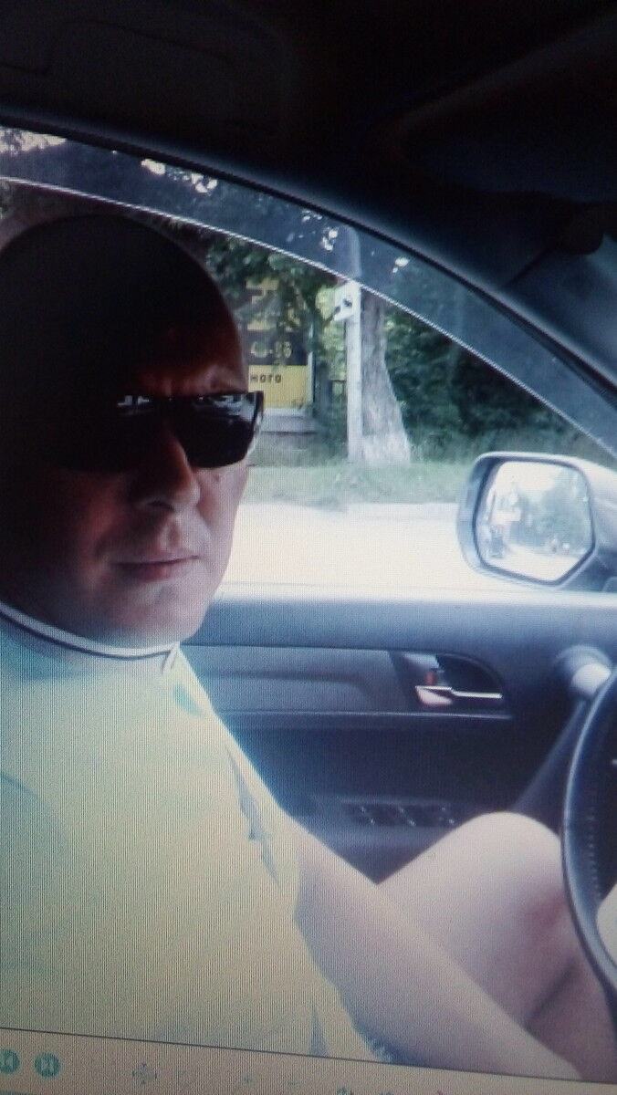  8676116  Oleg, 44 ,    