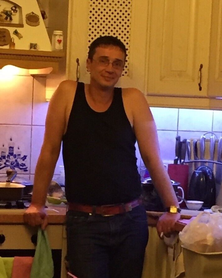  --,   Petr, 49 ,   