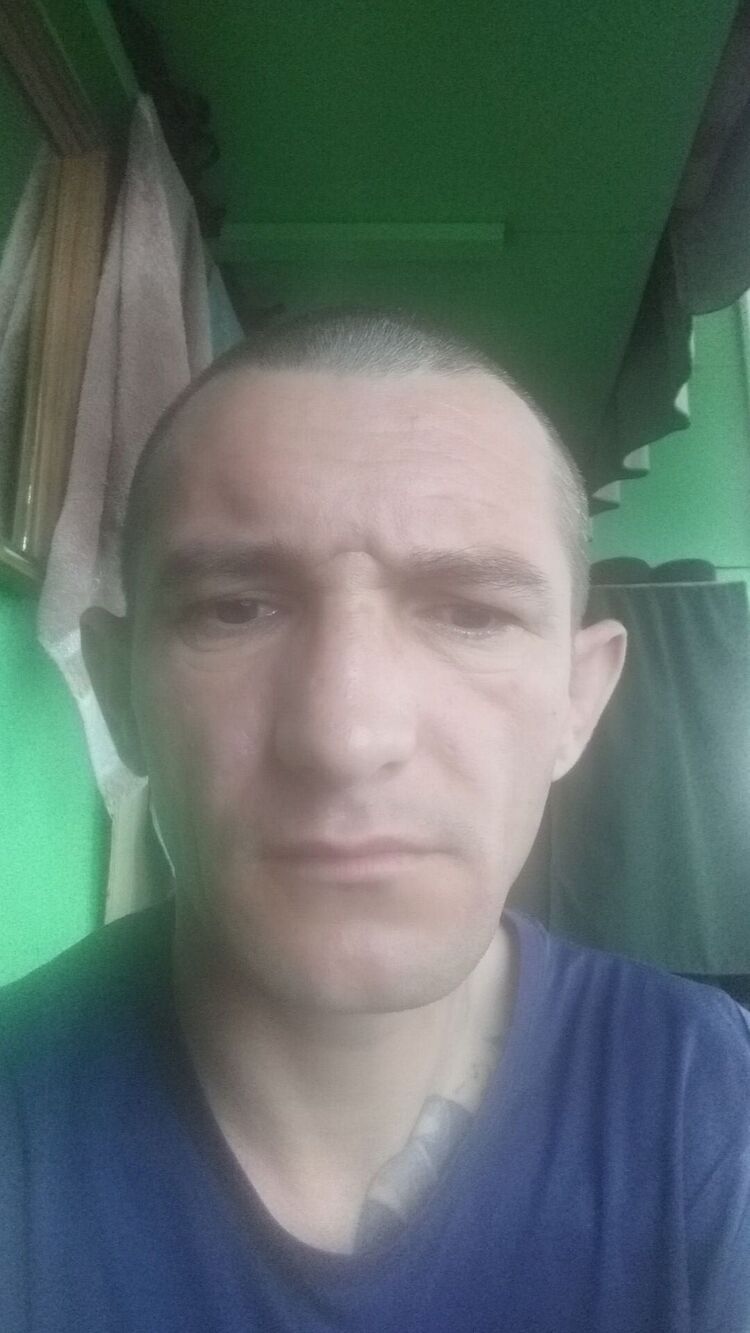  45272756  , 37 ,    