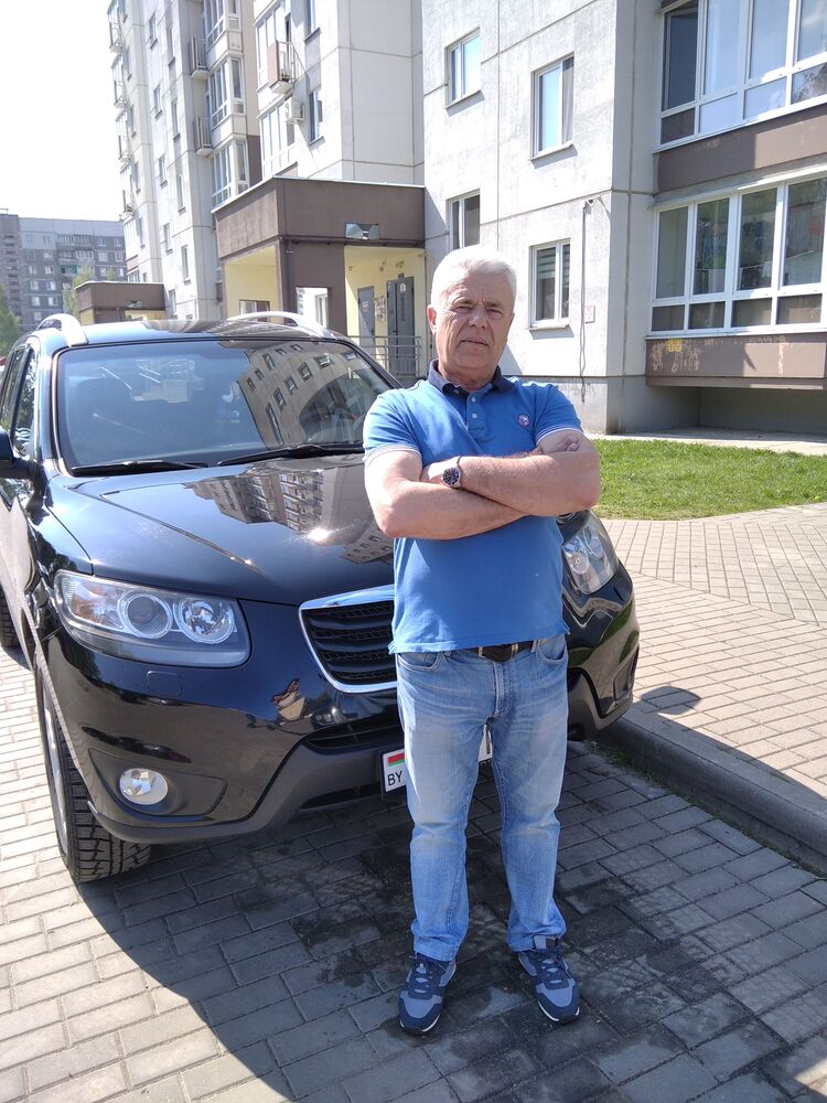  22930876  Vasili, 66 ,    