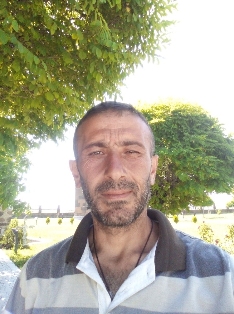  43803476  Artur, 43 ,    