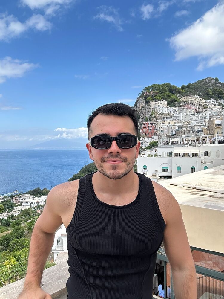  54536686  Artem, 31 ,    