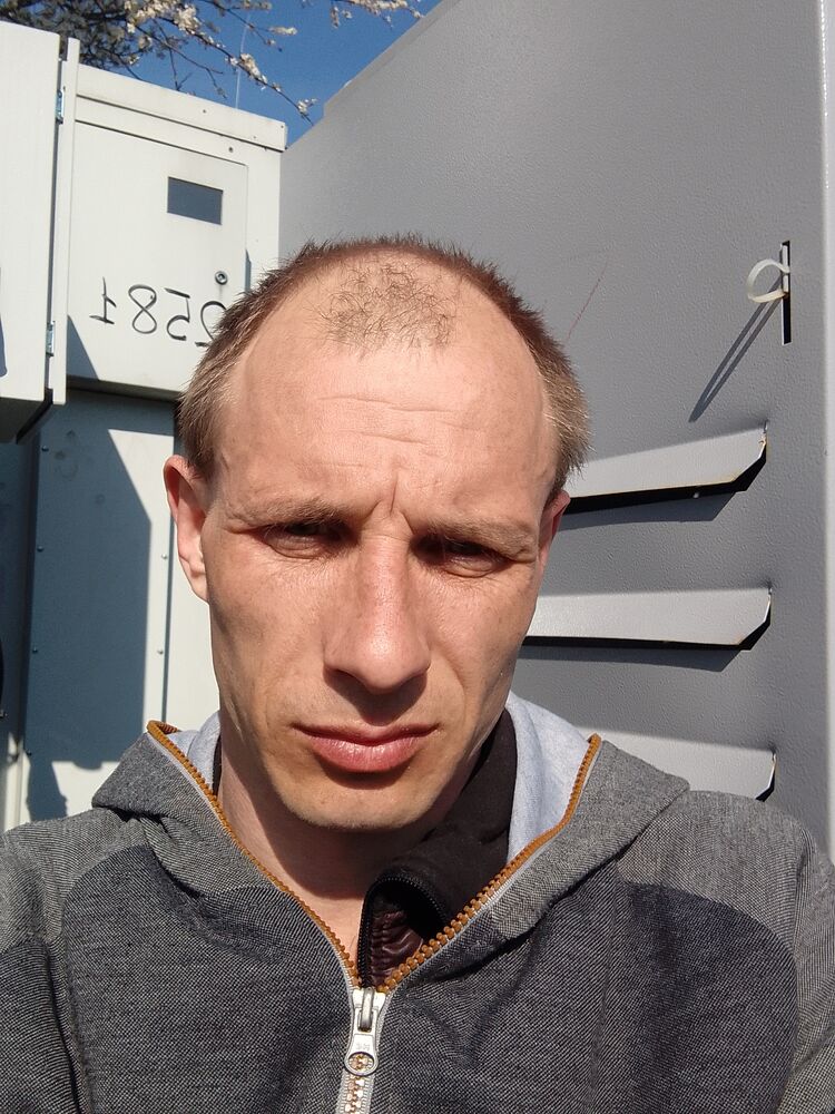  51098946  , 33 ,    