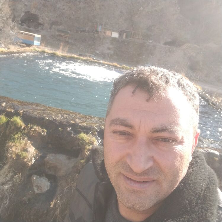  39869616  Vuqar, 41 ,    