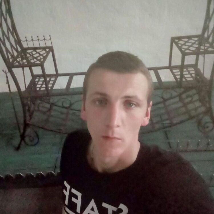  ,   Andrij, 30 ,     