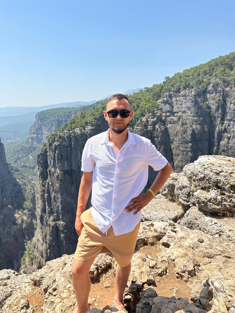  ,   Alexei, 26 ,   ,   
