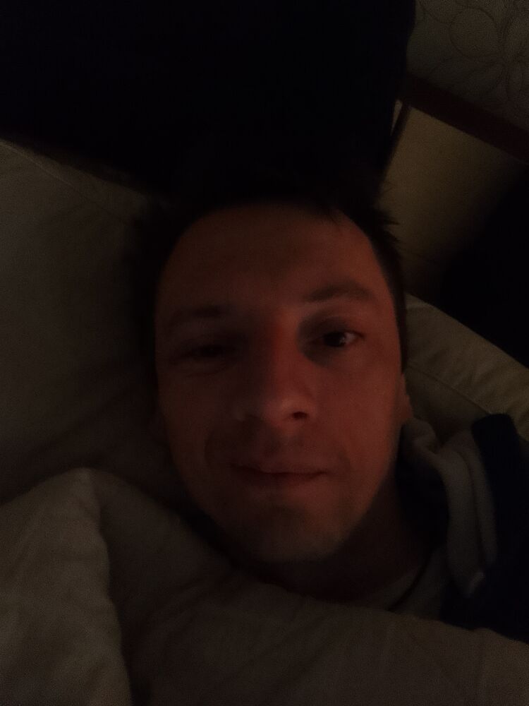  37586956  , 44 ,    