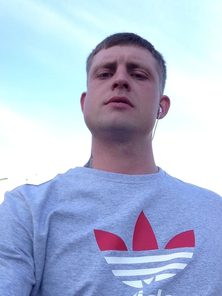   ,   Vladimir, 33 ,   