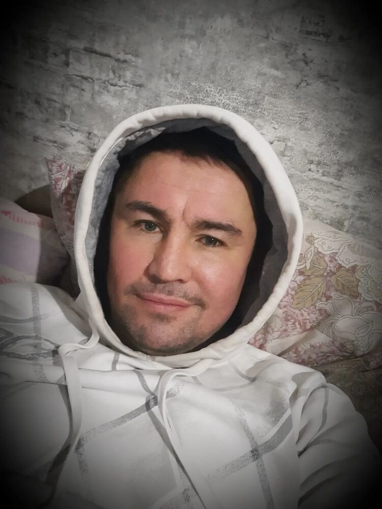   ,   Marat, 40 ,   ,   