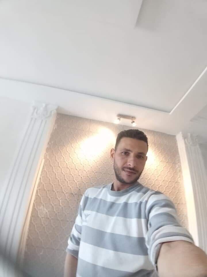  Algiers,   Faouzi, 35 ,   ,   , c 