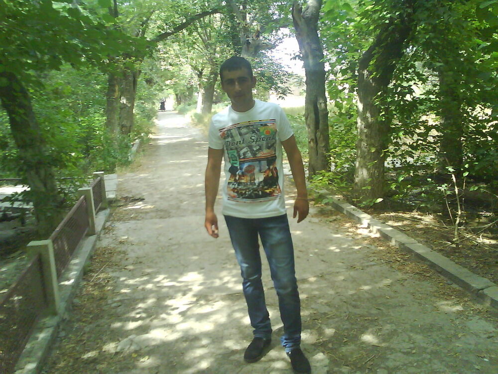  4562966  FRUNZ, 42 ,    