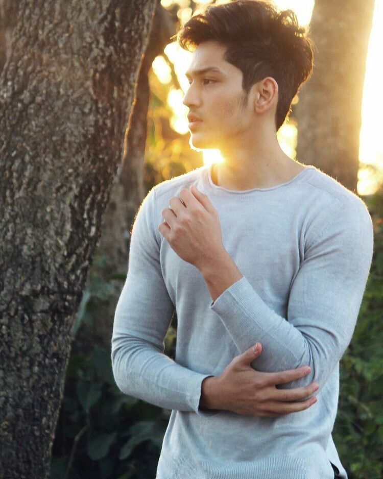  ,   Jay, 20 ,   ,   