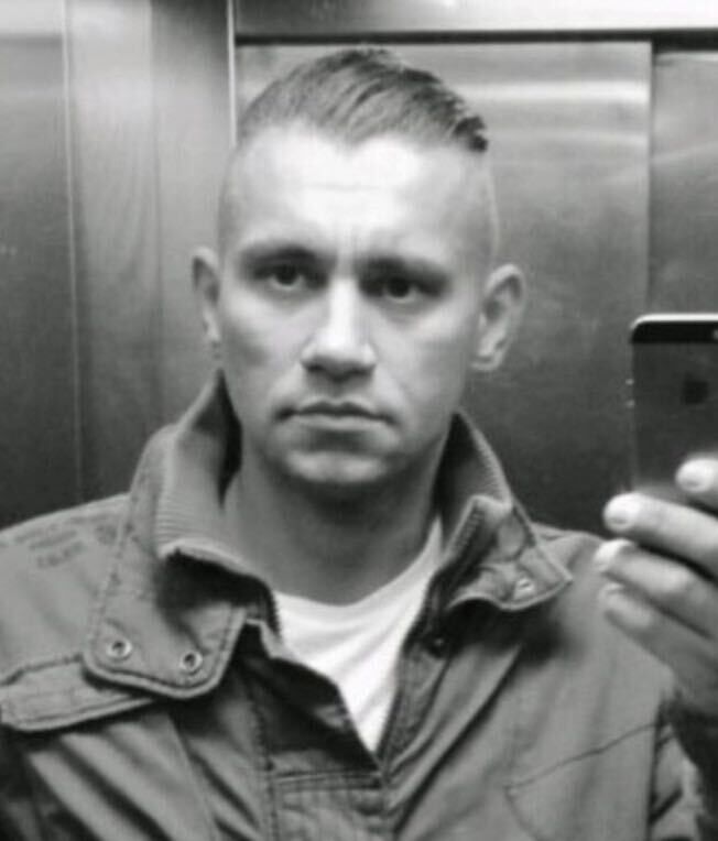  26440676  Alex, 38 ,    Ashdown