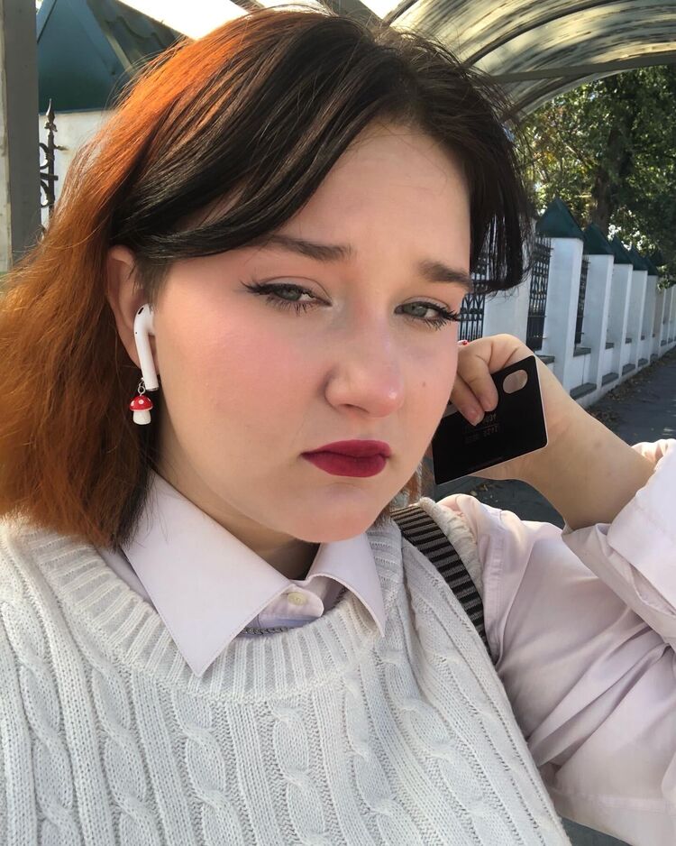  --,   Anastasia, 21 ,   ,   , c , 