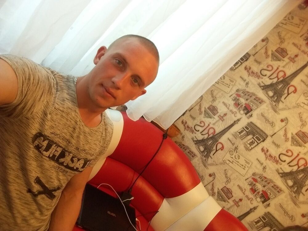  Lhuta,   , 32 ,   