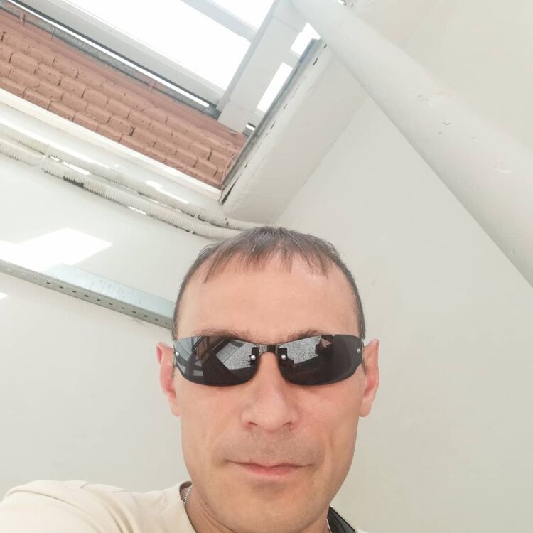  24385556  , 39 ,    