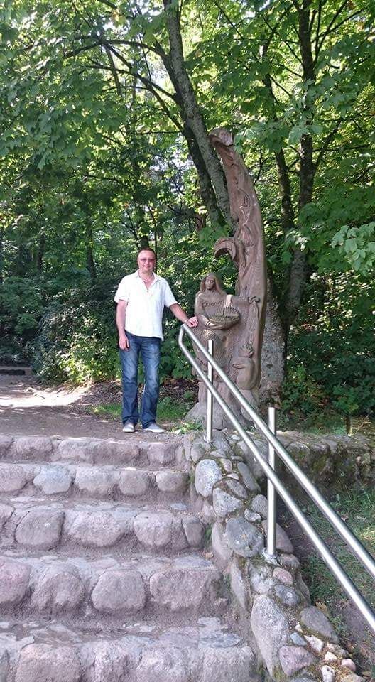  Abbots Langley,   Saulius, 51 ,   