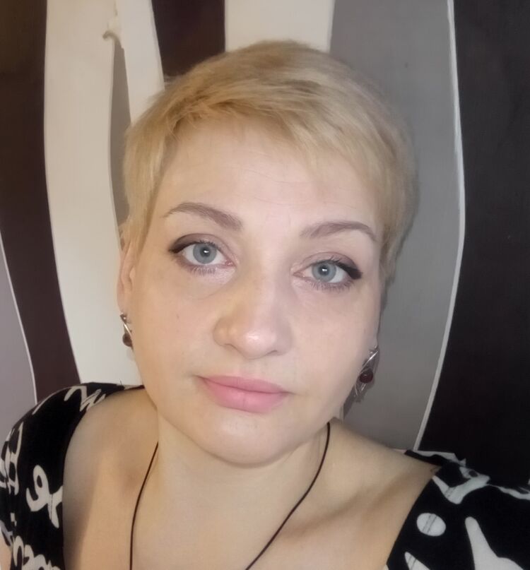  42678736  , 44 ,    