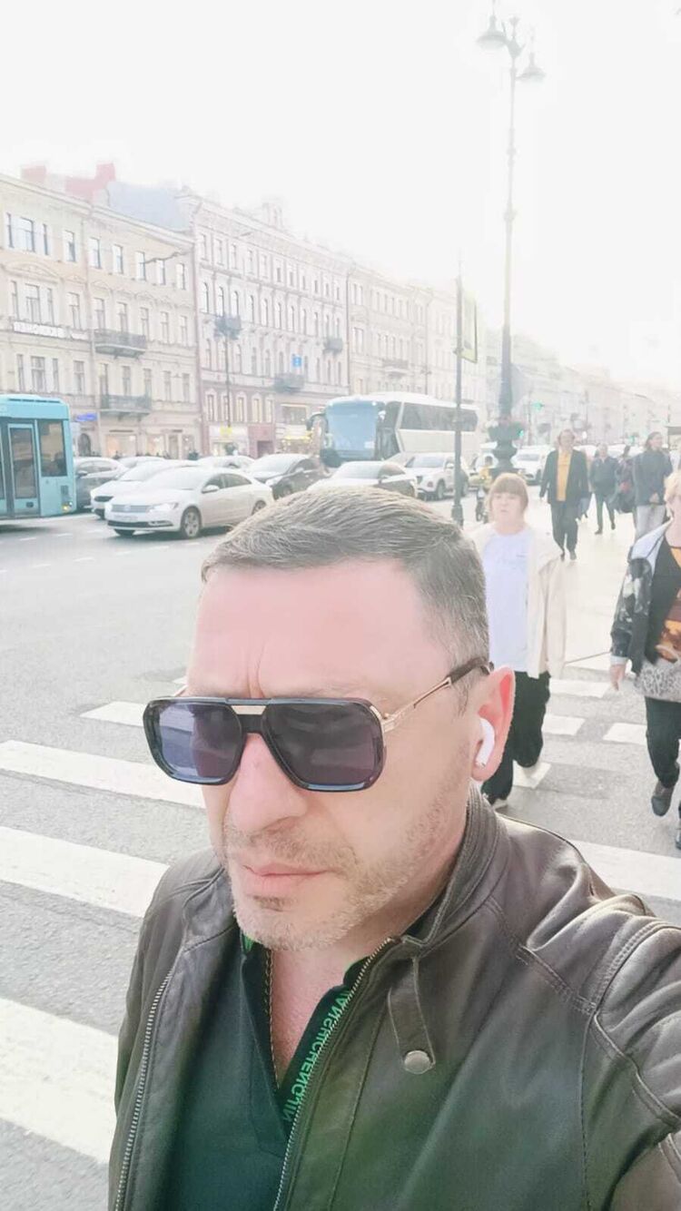  -,   Maxo, 46 ,   ,   