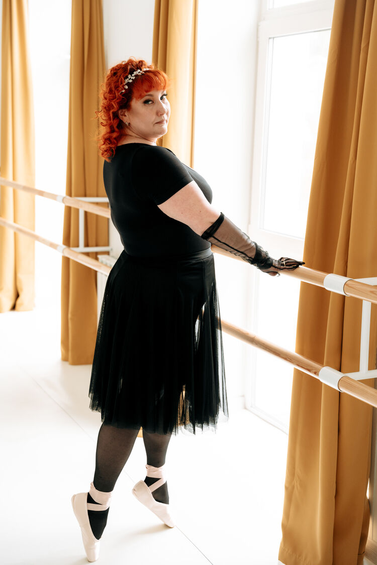  54025886  Lisa, 47 ,    