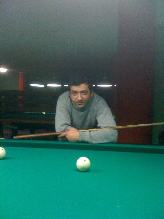  4863636  Sergei, 49 ,    