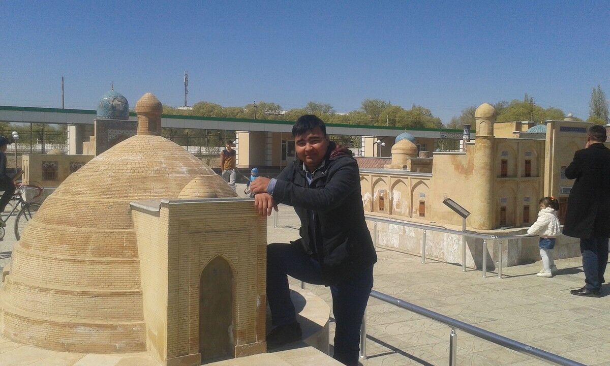  ,   Adil, 37 ,     , c 